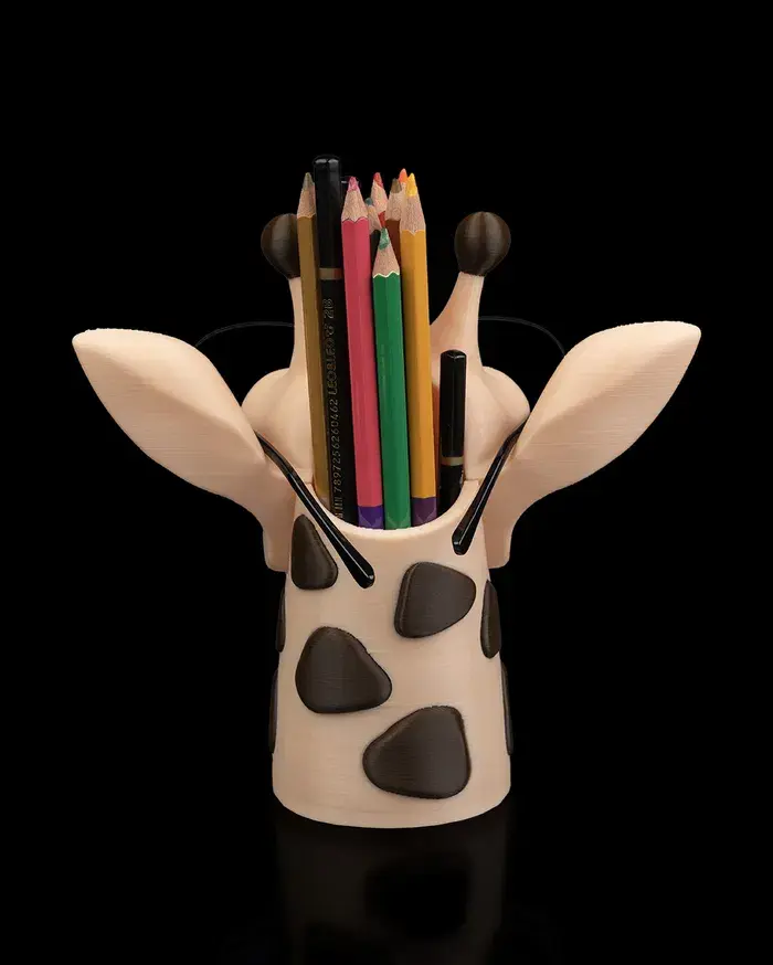 Mr_Giraffe_Glasses_and_Pen_Holder_4_39e36f8841.webp